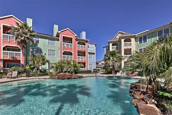 7000 Seawall BLVD #914, Galveston, TX 77551