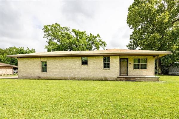 2623 Milam, Orange, TX 77630