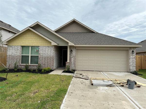 321 Bryan WAY, Angleton, TX 77515