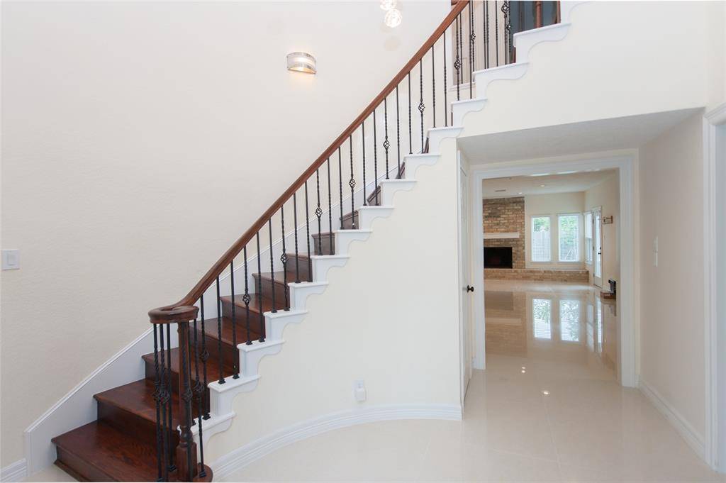 Houston, TX 77079,738 Plainwood DR