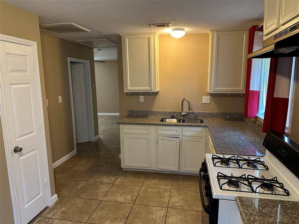 Deer Park, TX 77536,7425 1/2 W Temperance LN