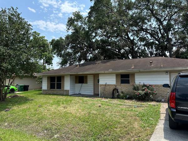 6323 Tulsa RD, Houston, TX 77092