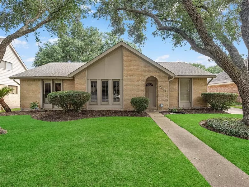 2923 Colonial, Sugar Land, TX 77479