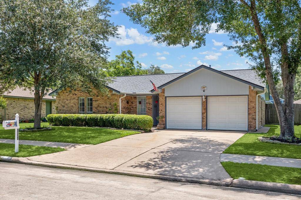 Pearland, TX 77581,1926 Meadow Creek Drive