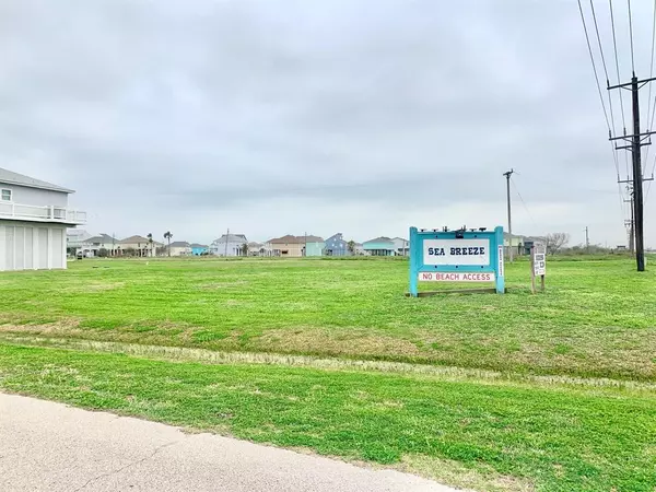 Crystal Beach, TX 77650,977 Sea Breeze