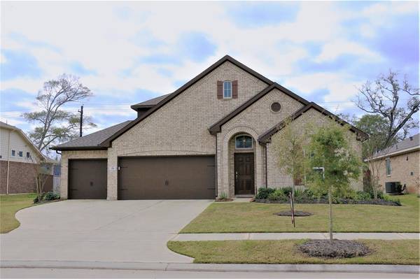 Clute, TX 77531,211 Meadow Ridge WAY