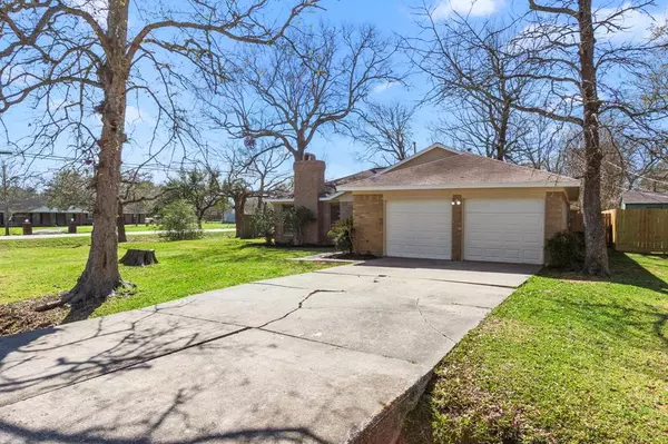 Baytown, TX 77521,5003 Forest TRL