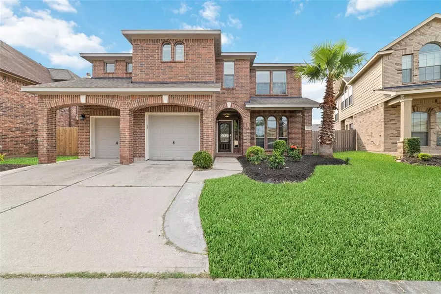 3513 Arezzo CIR, Friendswood, TX 77546