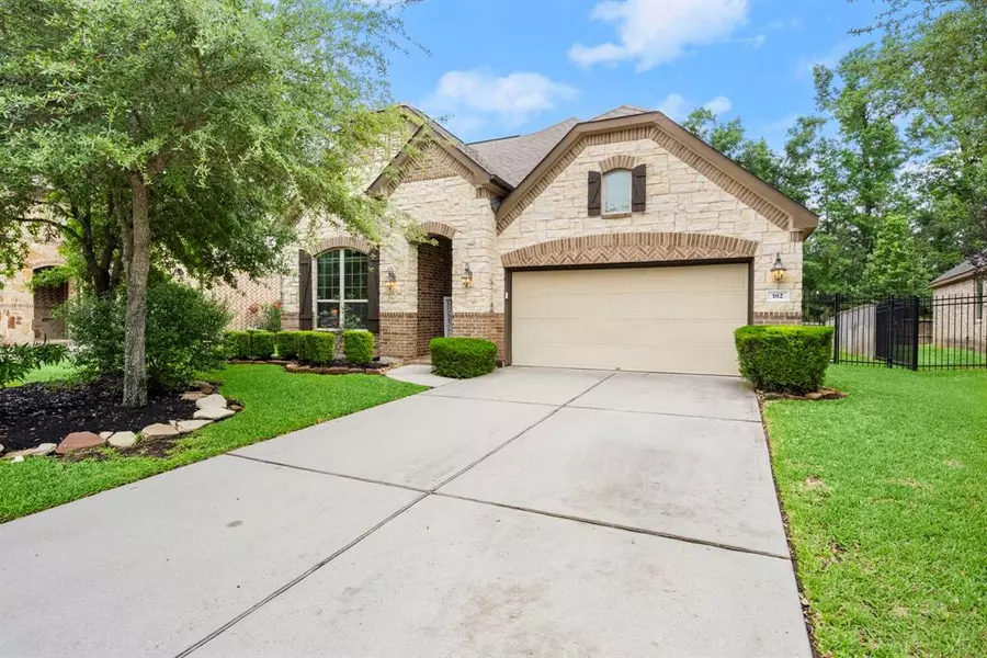 182 Hearthshire CIR, The Woodlands, TX 77354