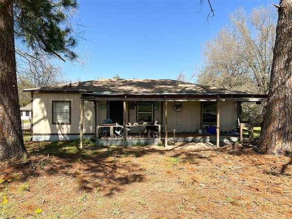 424 E Division ST, Jewett, TX 75846