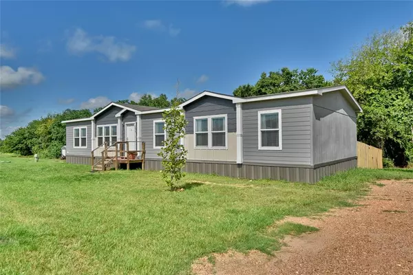 Weimar, TX 78962,1610 County Road 253