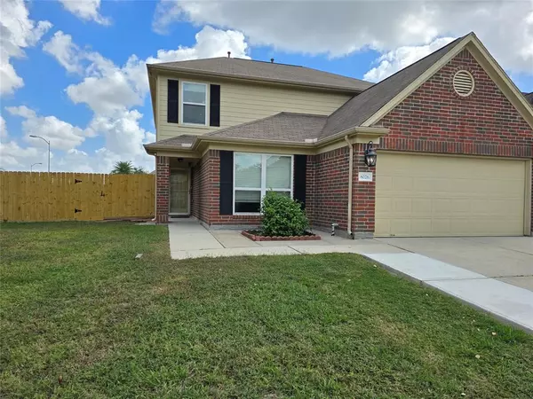 8026 Oregano DR, Baytown, TX 77521