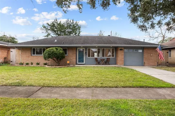 6221 Ariel ST, Houston, TX 77074