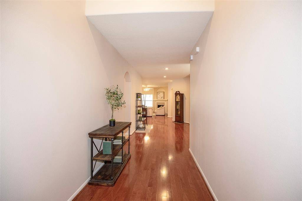 League City, TX 77573,866 Pebblebank LN