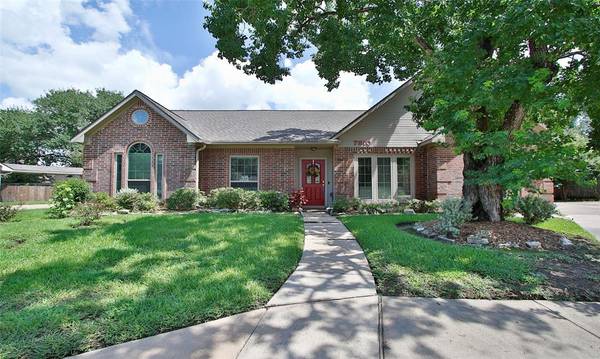 7810 Villa Lake DR,  Houston,  TX 77095