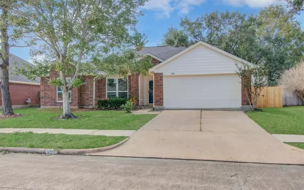 2110 Westminister ST, Pearland, TX 77581