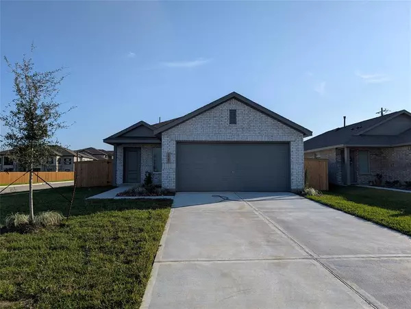 1542 Gentle Wind CT, Angleton, TX 77515