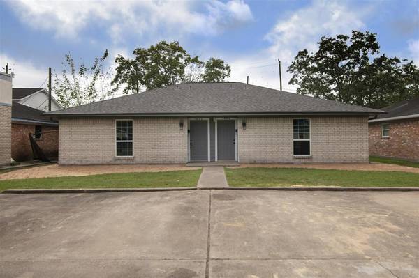 7426 Aljean Lane LN, Deer Park, TX 77536