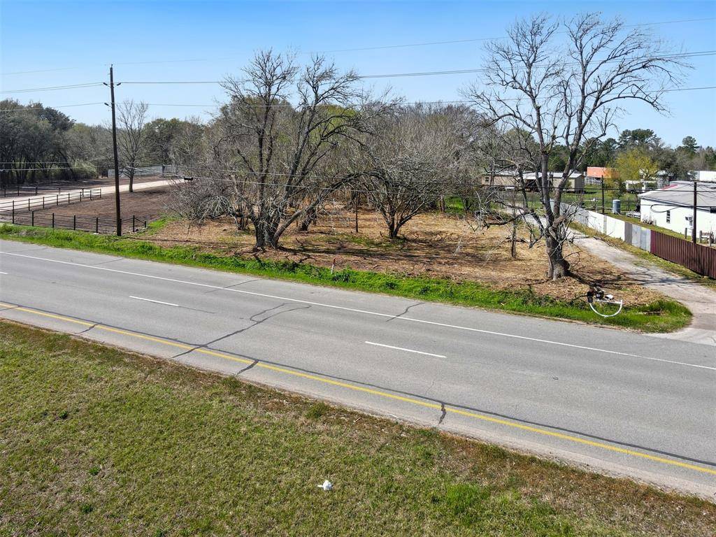 4615 Highway 90, Crosby, TX 77532