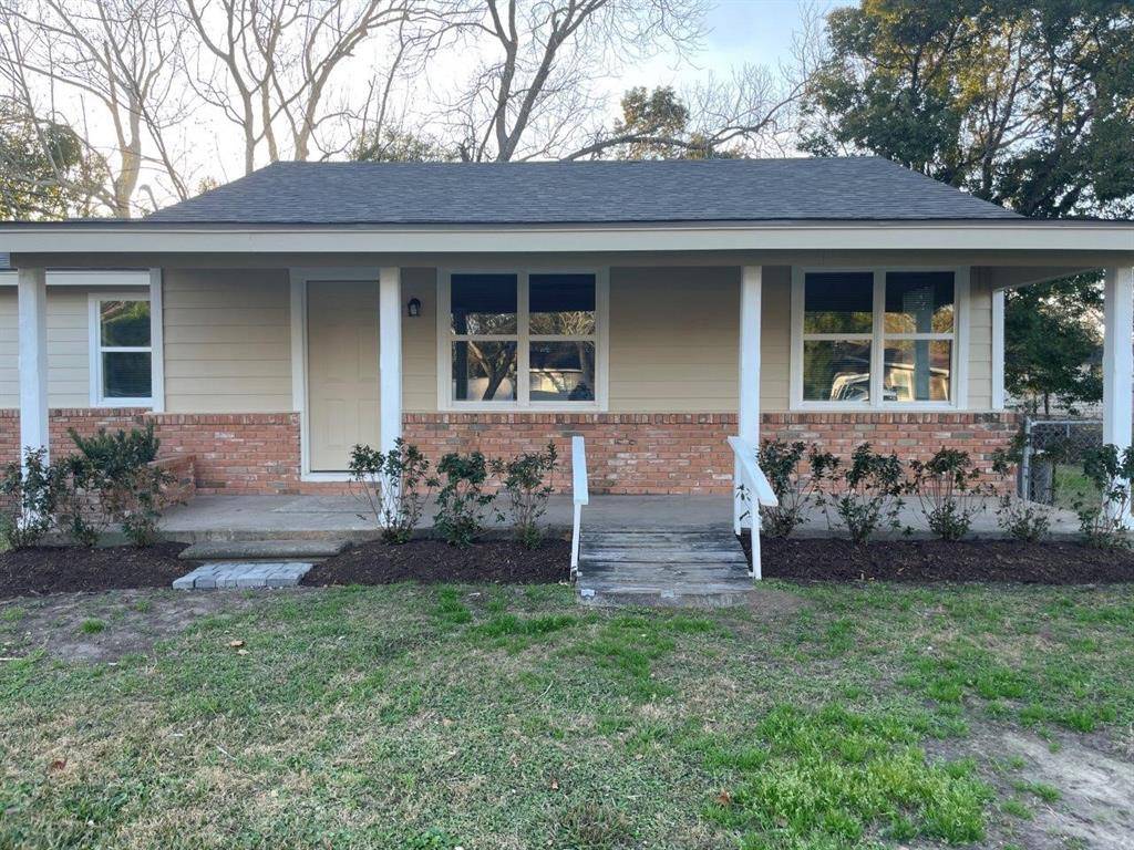 La Marque, TX 77568,712 Roosevelt ST