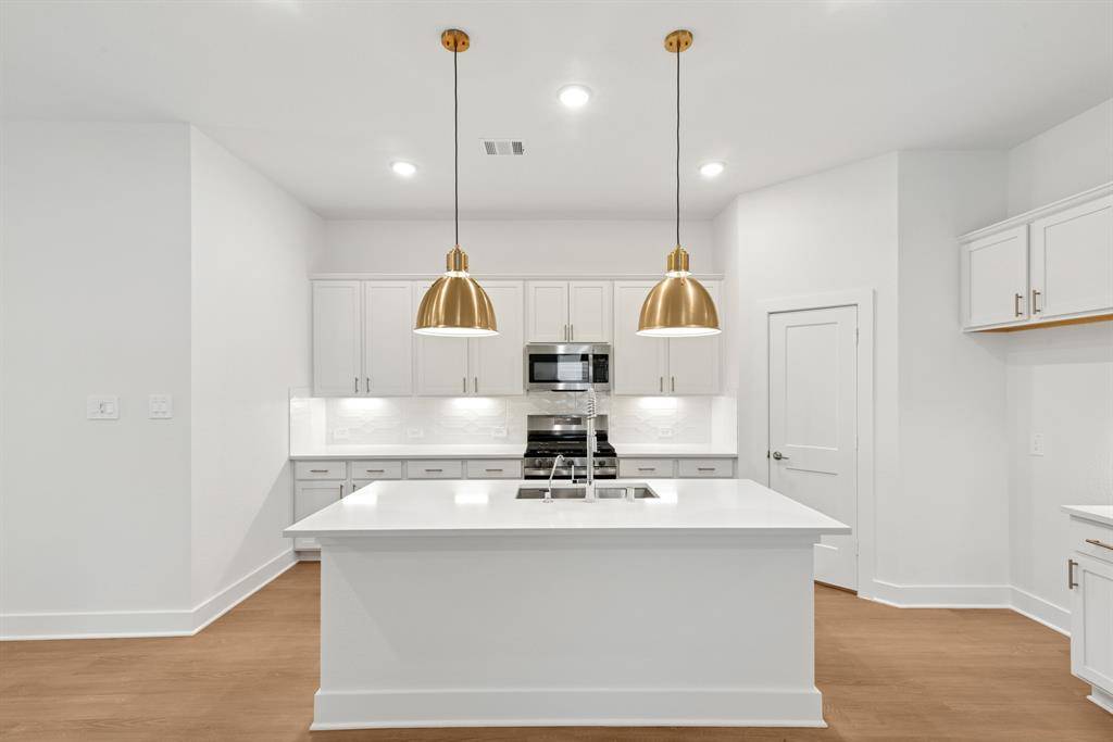Willis, TX 77378,261 Mountain Knolls LN