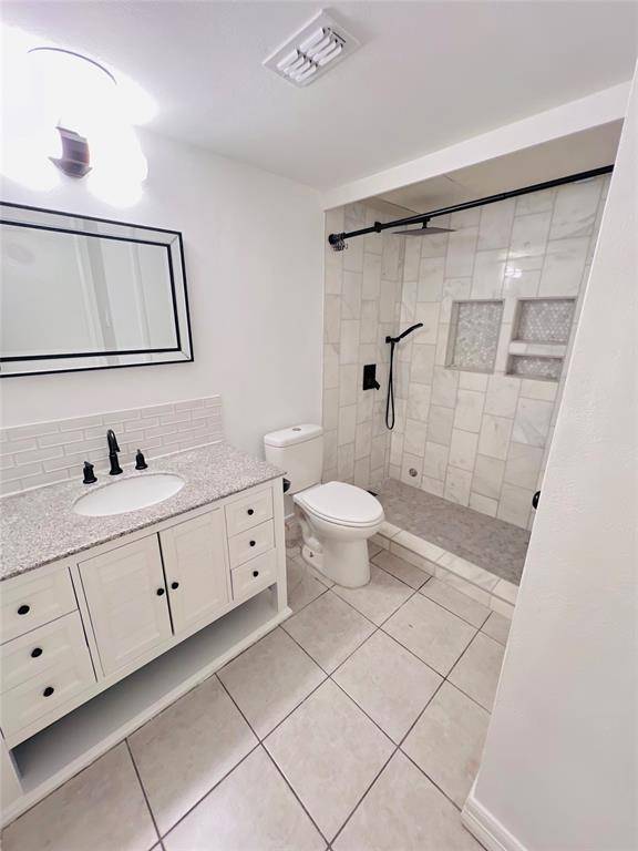 Houston, TX 77042,2110 Wilcrest DR #235