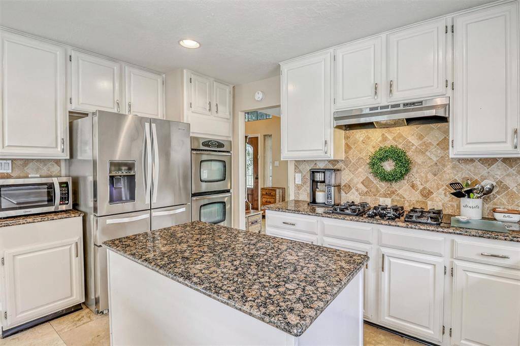 Katy, TX 77450,927 Dominion DR
