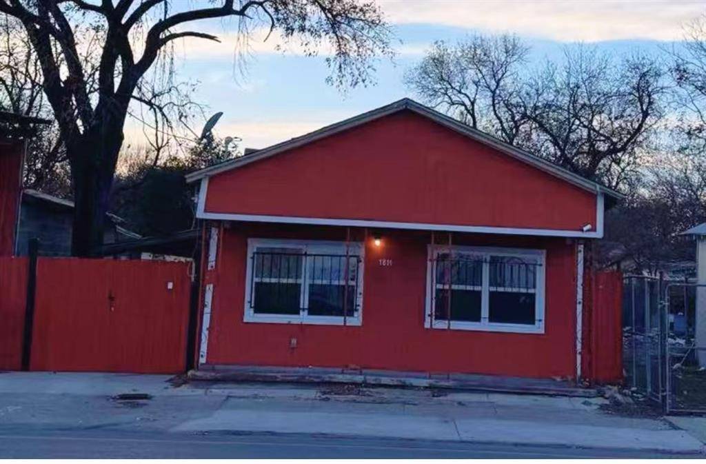 1811 S Brazos ST, San Antonio, TX 78207