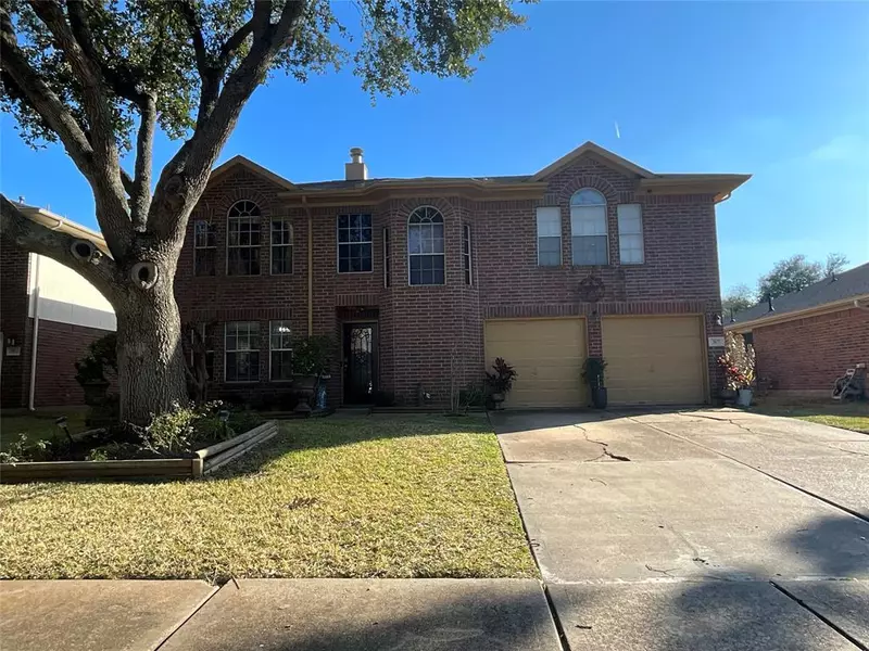 3107 Millers Oak LN, Sugar Land, TX 77498