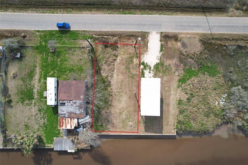 2133 County Road 299 Heron, Sargent, TX 77414