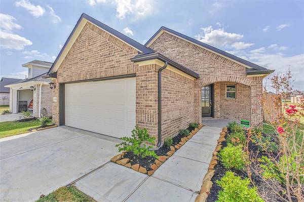 31319 Balsam Hawk LN, Hockley, TX 77447