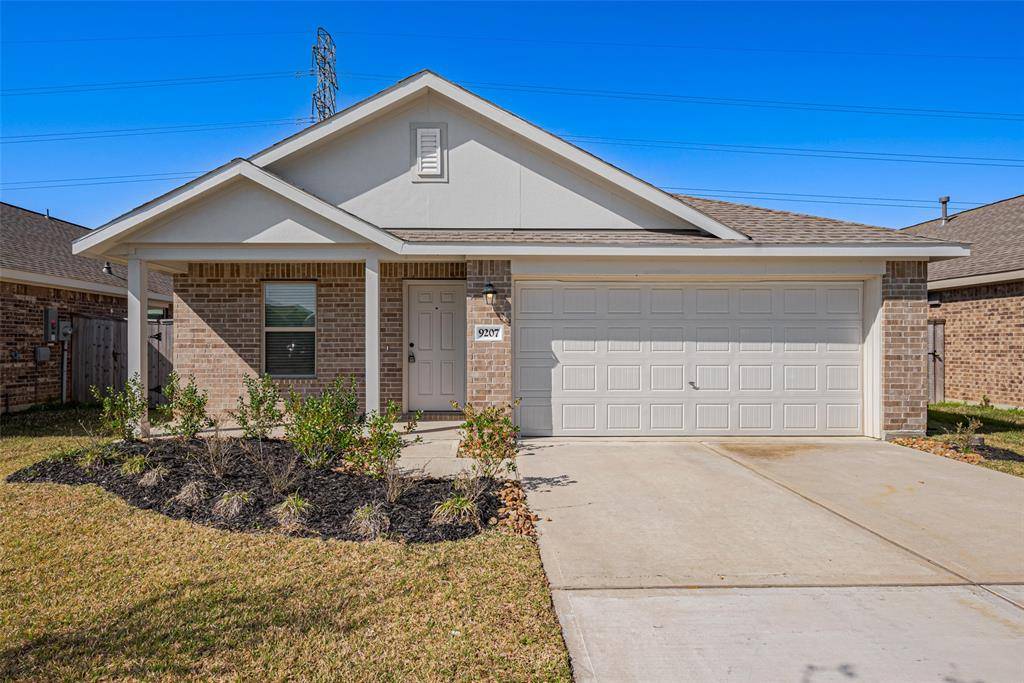 9207 Redwood Branch DR, Baytown, TX 77521