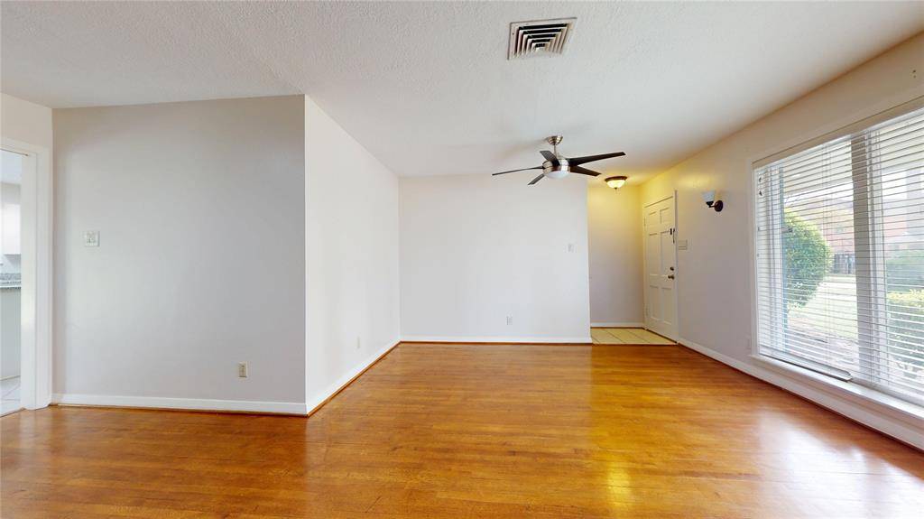 Houston, TX 77043,10214 Brooktree DR