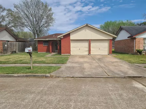 1311 Epsilon ST, Pasadena, TX 77504