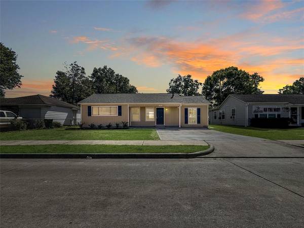 1114 Pauline AVE,  Pasadena,  TX 77502