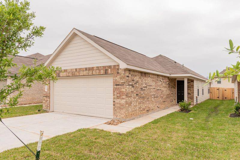 13940 Woodway Crossing LN, Willis, TX 77378