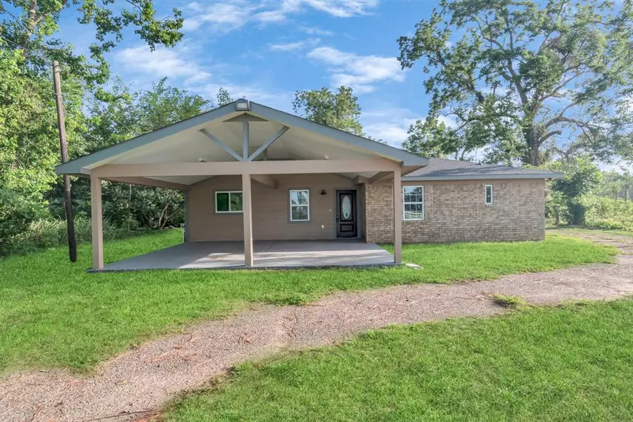 2826 W Fm 1462, Rosharon, TX 77583