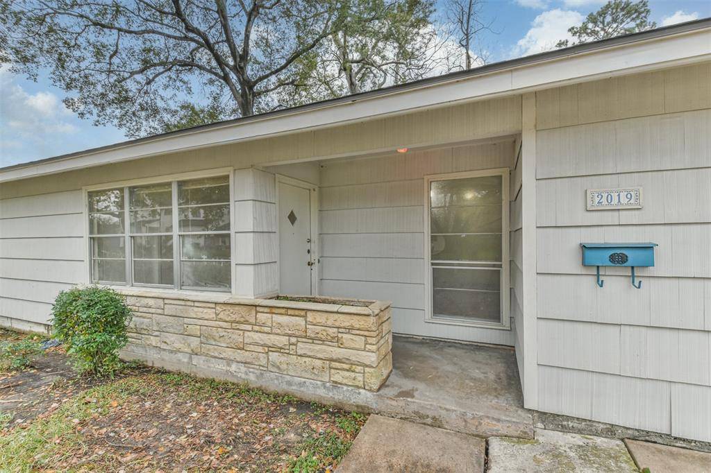 2019 Chippendale RD,  Houston,  TX 77018