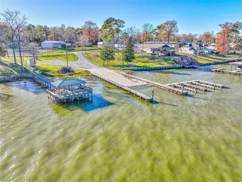 167 LIVE OAK DR, Point Blank, TX 77364