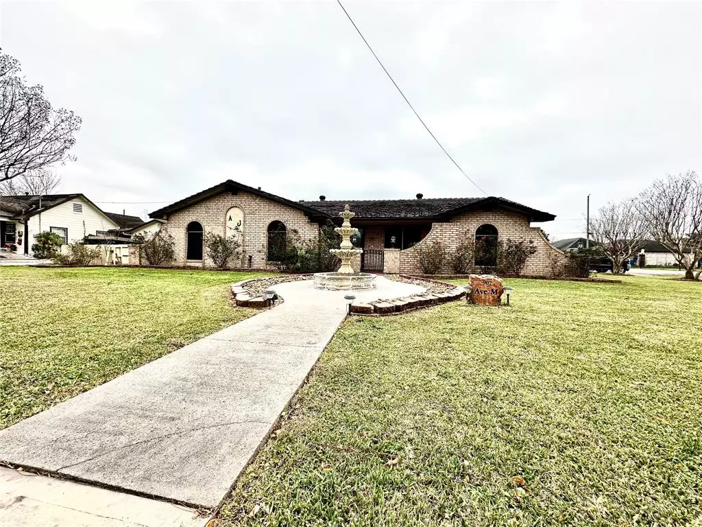 South Houston, TX 77587,902 Avenue M