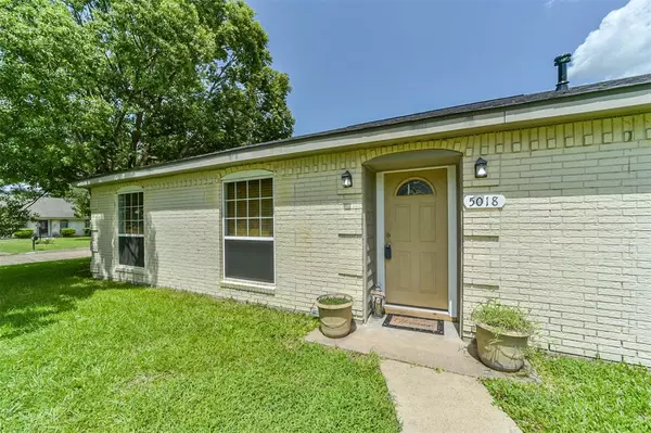 Dickinson, TX 77539,5018 Ash CT