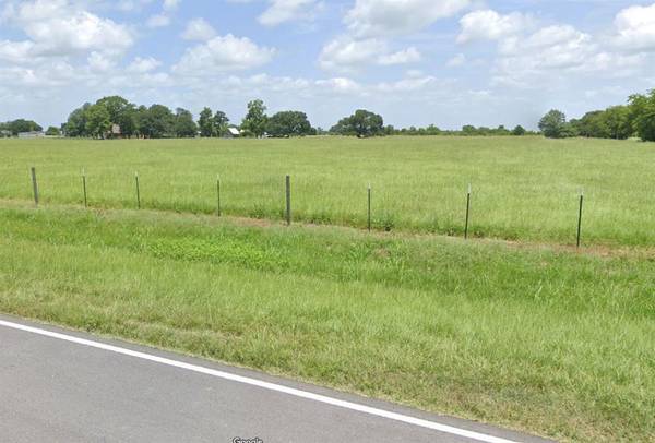 32702 Knebel RD, Waller, TX 77484