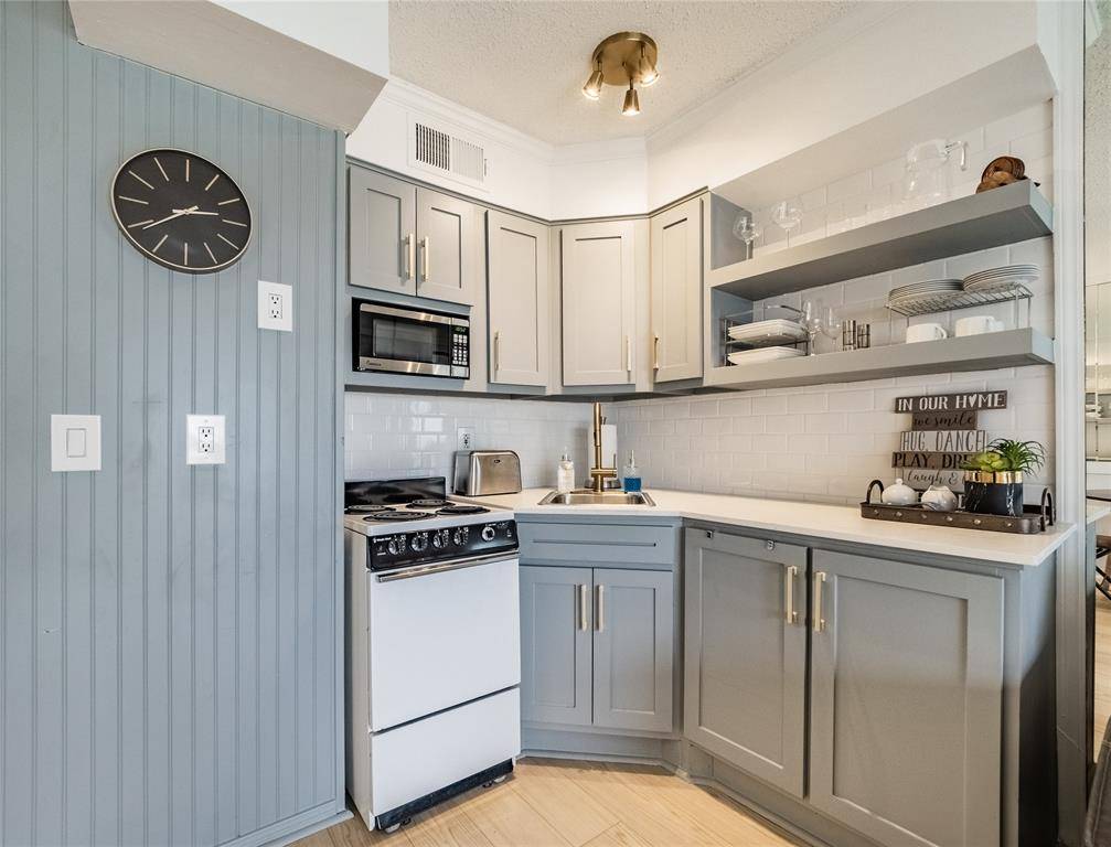 Galveston, TX 77551,6102 Seawall BLVD #359