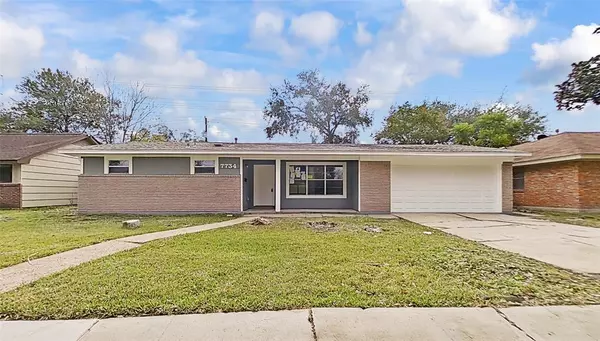 7734 Glen Vista ST, Houston, TX 77061