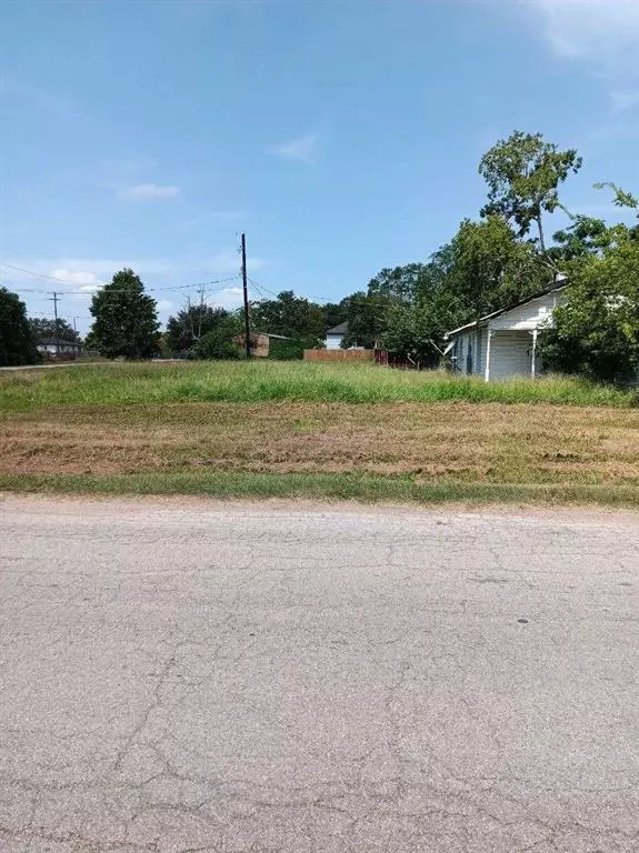 Hempstead, TX 77445,1035 21st ST