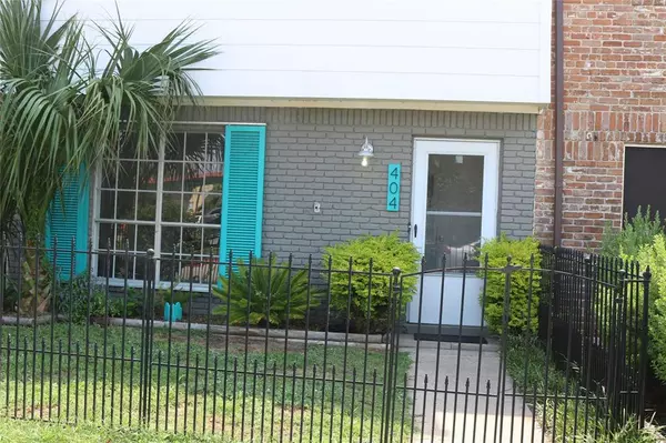 404 1st ST, Galveston, TX 77550