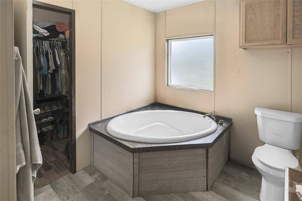 Santa Fe, TX 77510,11105 32nd 1/2 ST