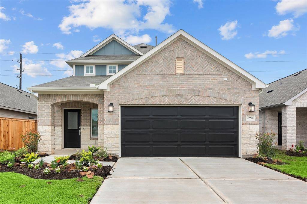 31915 Splendor DR, Fulshear, TX 77441