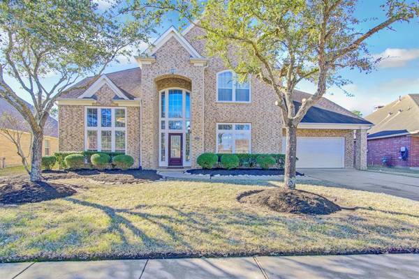 2412 Echo Harbor DR, Pearland, TX 77584