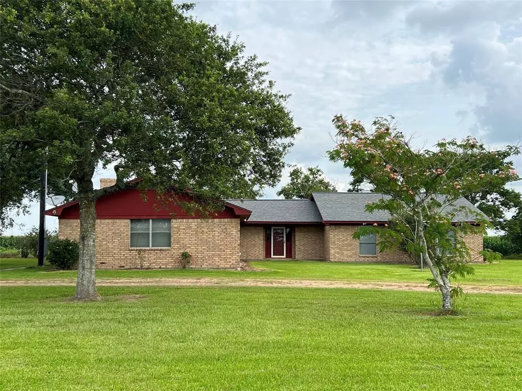 El Campo, TX 77437,2431 County Road 370